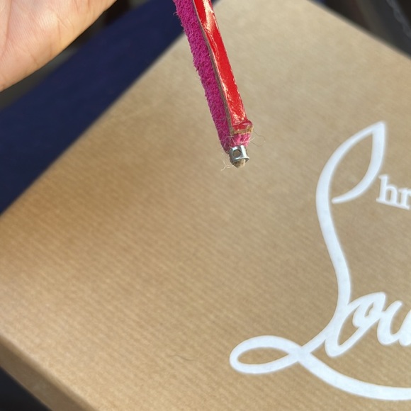 Pigalle size 40 color: Rosa Wore numerous times. Show protectors few flaws - Picture 2 of 6